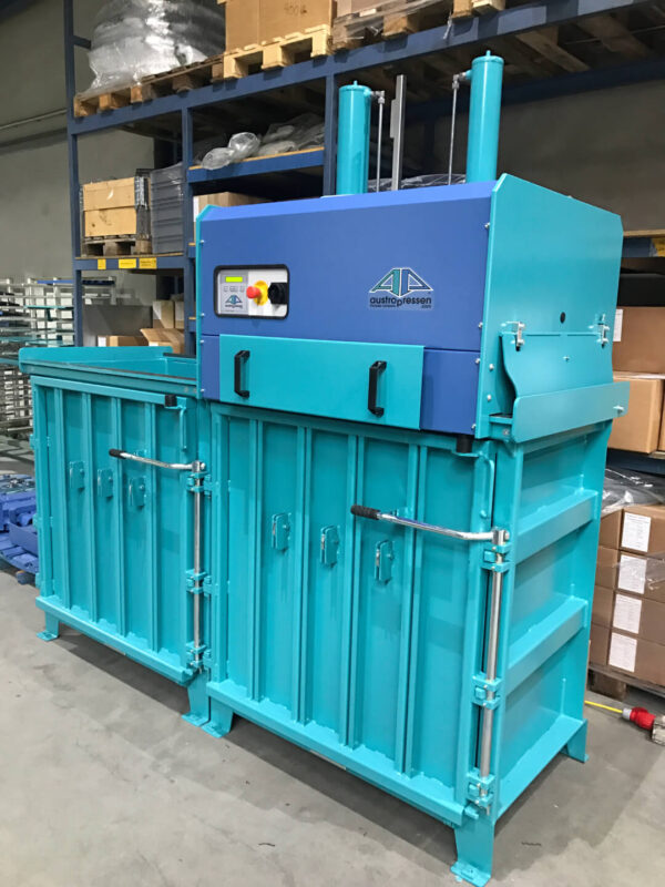 Apv200. 2, 2 Chamber Mid Size baler