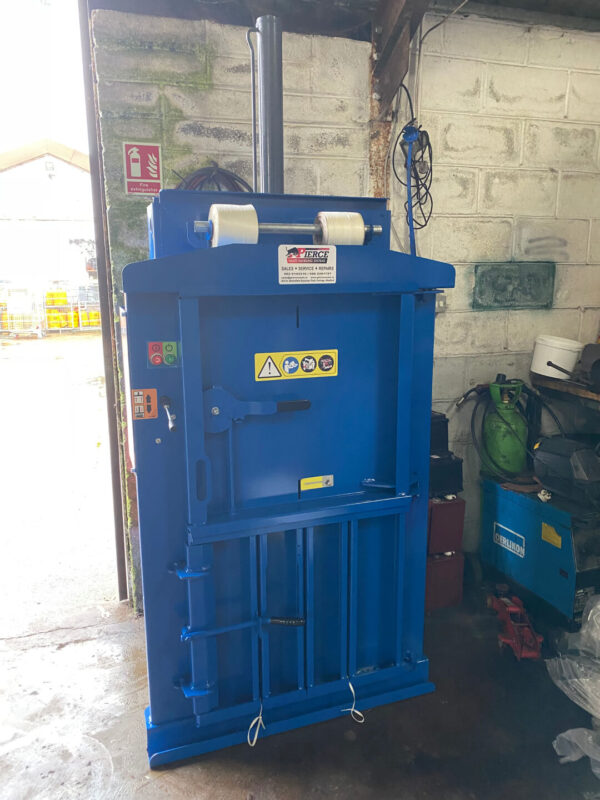 50-60kg baler in blue
