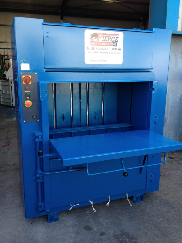 100-150kg baler in blue